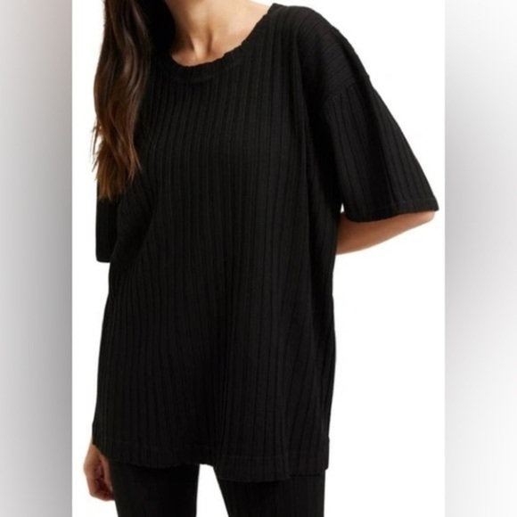 GOOD American Wide Rib Boyfriend T-shirt size 3/4 NWT - Picture 1 of 6